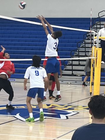 Boys Volleyball Moves to 7-0